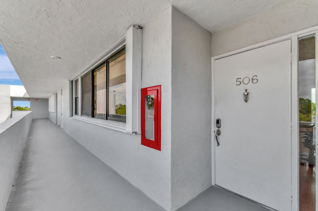 For Sale: $475,000 (2 beds, 2 baths, 1408 Square Feet)