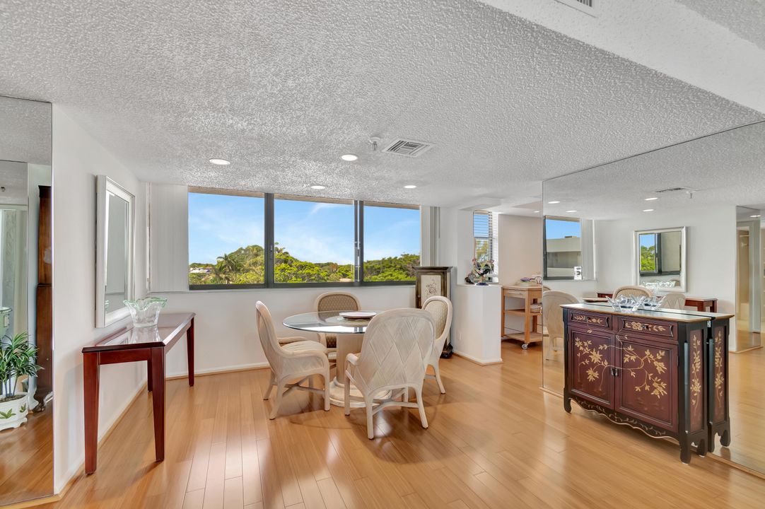 For Sale: $475,000 (2 beds, 2 baths, 1408 Square Feet)