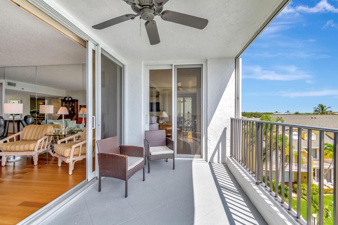 For Sale: $475,000 (2 beds, 2 baths, 1408 Square Feet)