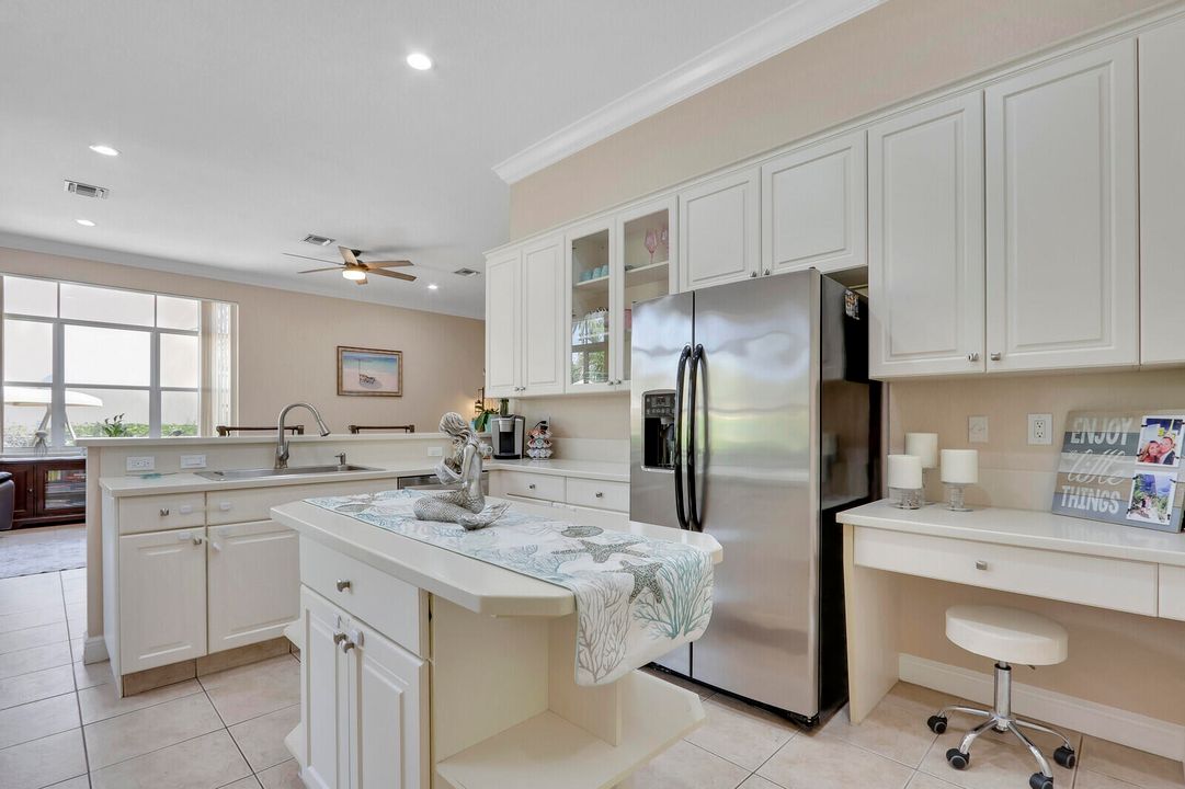 For Sale: $1,099,995 (3 beds, 3 baths, 2371 Square Feet)