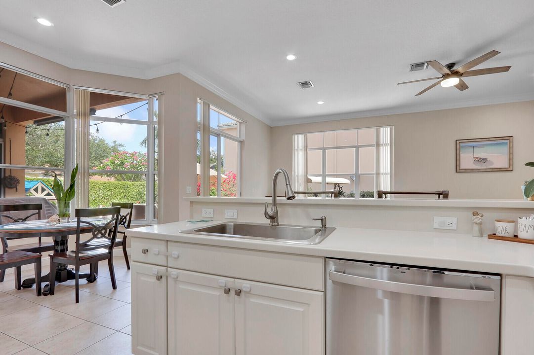 For Sale: $1,099,995 (3 beds, 3 baths, 2371 Square Feet)