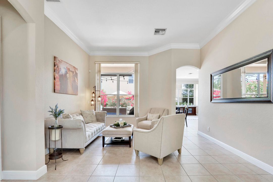 For Sale: $1,099,995 (3 beds, 3 baths, 2371 Square Feet)