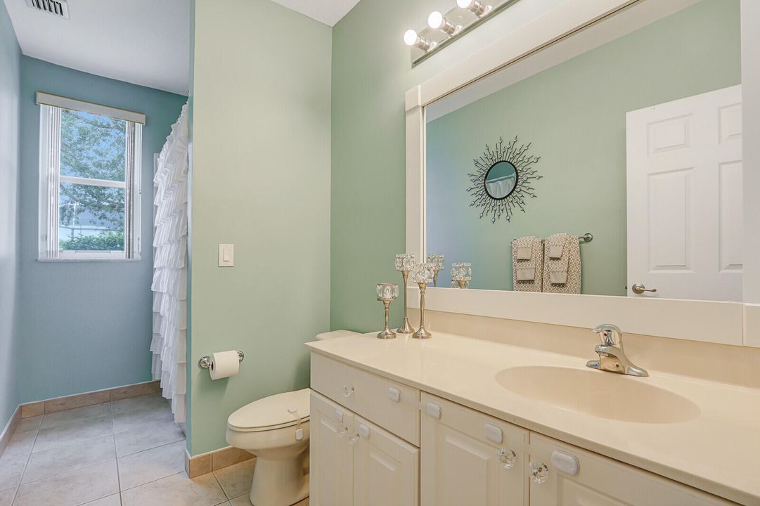 For Sale: $1,099,995 (3 beds, 3 baths, 2371 Square Feet)