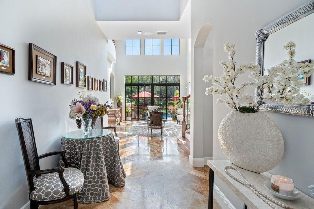 For Sale: $1,925,000 (6 beds, 4 baths, 4707 Square Feet)