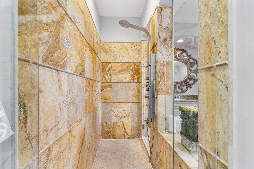 For Sale: $1,925,000 (6 beds, 4 baths, 4707 Square Feet)