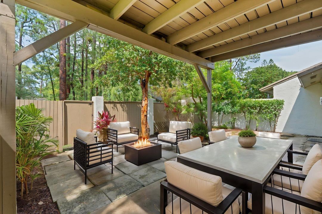 Active With Contract: $399,000 (3 beds, 2 baths, 1790 Square Feet)