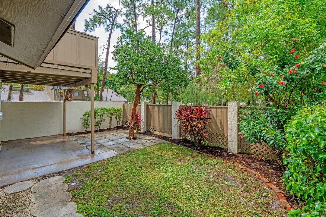 Active With Contract: $399,000 (3 beds, 2 baths, 1790 Square Feet)