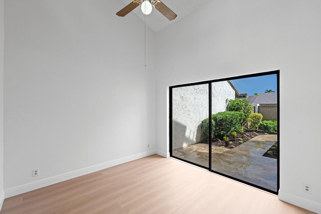 Active With Contract: $399,000 (3 beds, 2 baths, 1790 Square Feet)