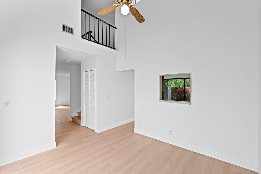 Active With Contract: $399,000 (3 beds, 2 baths, 1790 Square Feet)