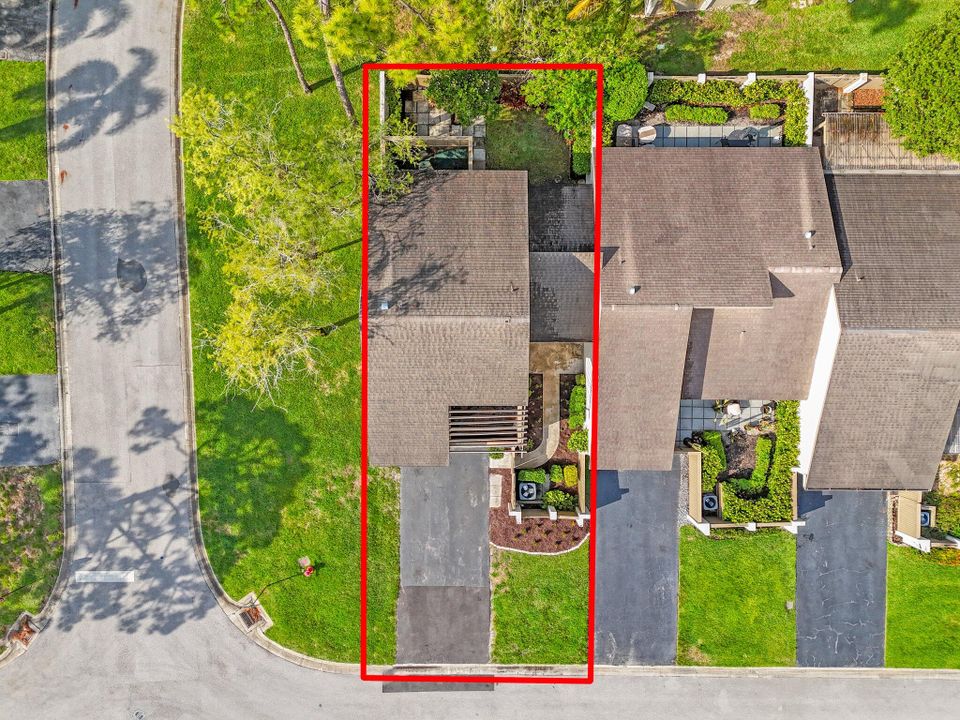 Active With Contract: $399,000 (3 beds, 2 baths, 1790 Square Feet)