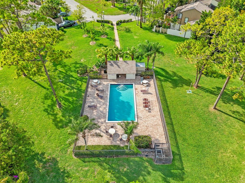 Active With Contract: $399,000 (3 beds, 2 baths, 1790 Square Feet)