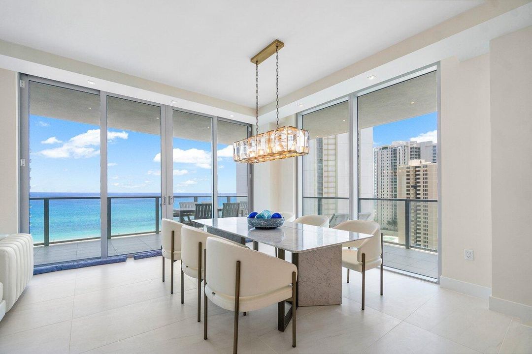 For Rent: $23,000 (2 beds, 2 baths, 2525 Square Feet)