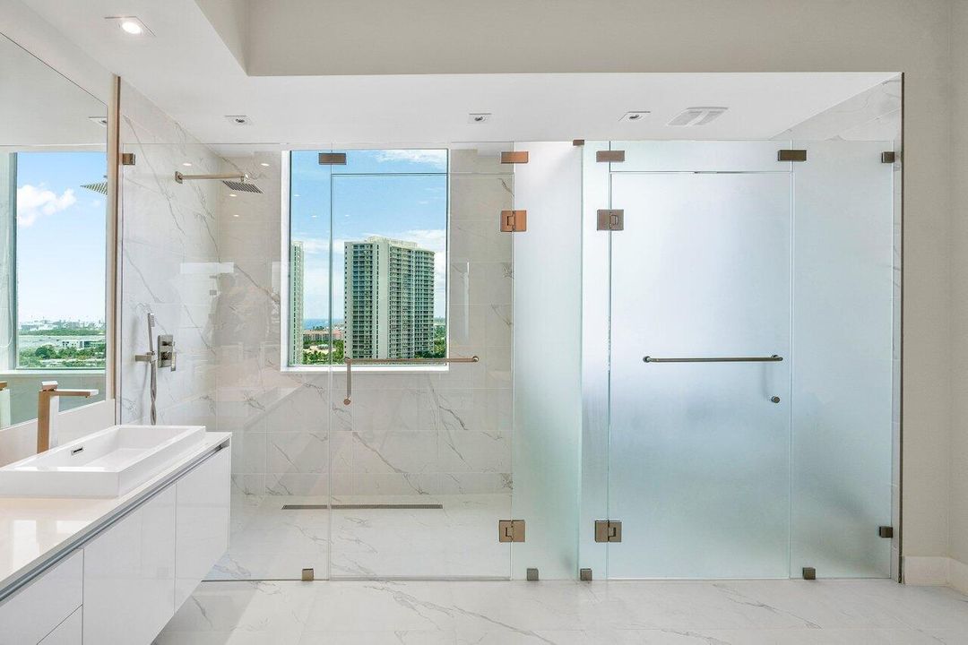 For Rent: $23,000 (2 beds, 2 baths, 2525 Square Feet)