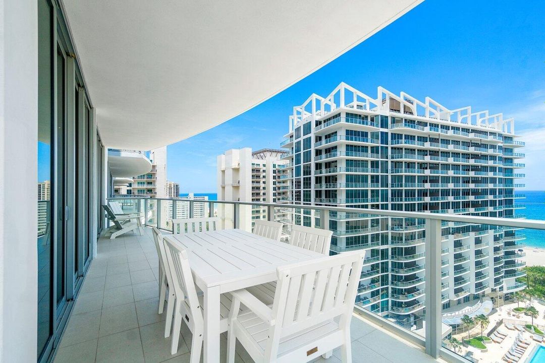 For Rent: $23,000 (2 beds, 2 baths, 2525 Square Feet)