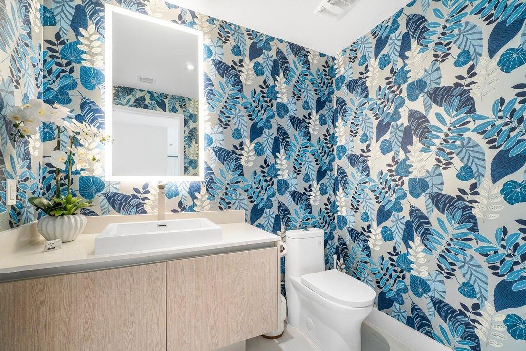 For Rent: $23,000 (2 beds, 2 baths, 2525 Square Feet)