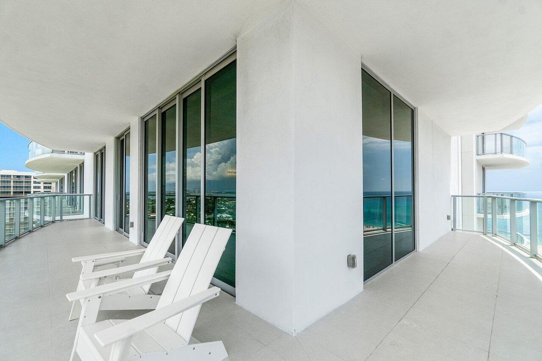 For Rent: $23,000 (2 beds, 2 baths, 2525 Square Feet)