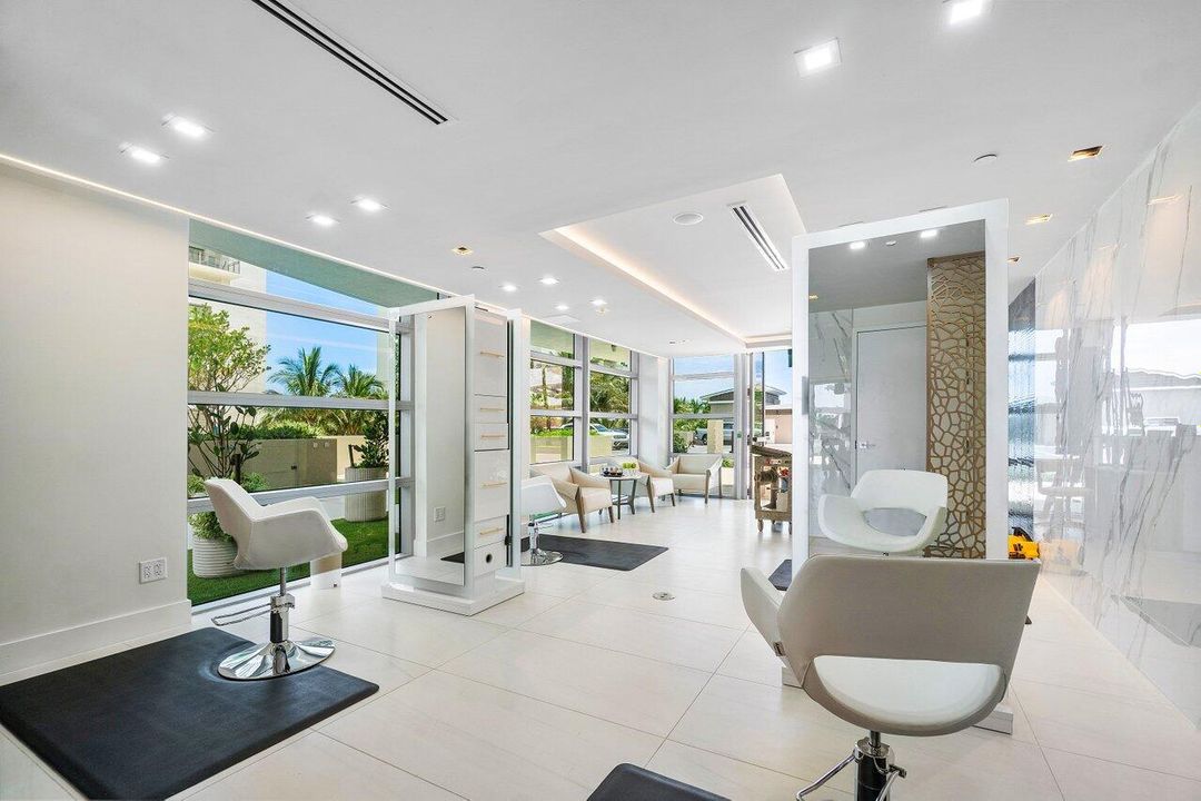 For Rent: $23,000 (2 beds, 2 baths, 2525 Square Feet)