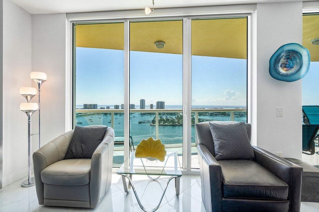 На продажу: $1,170,000 (3 спален, 2 ванн, 2150 Квадратных фут)