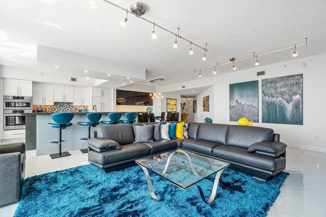 На продажу: $1,170,000 (3 спален, 2 ванн, 2150 Квадратных фут)