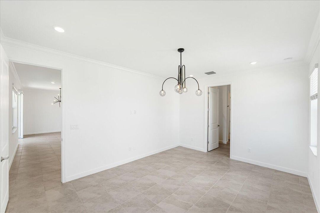 En Renta: $2,950 (4 camas, 2 baños, 1937 Pies cuadrados)