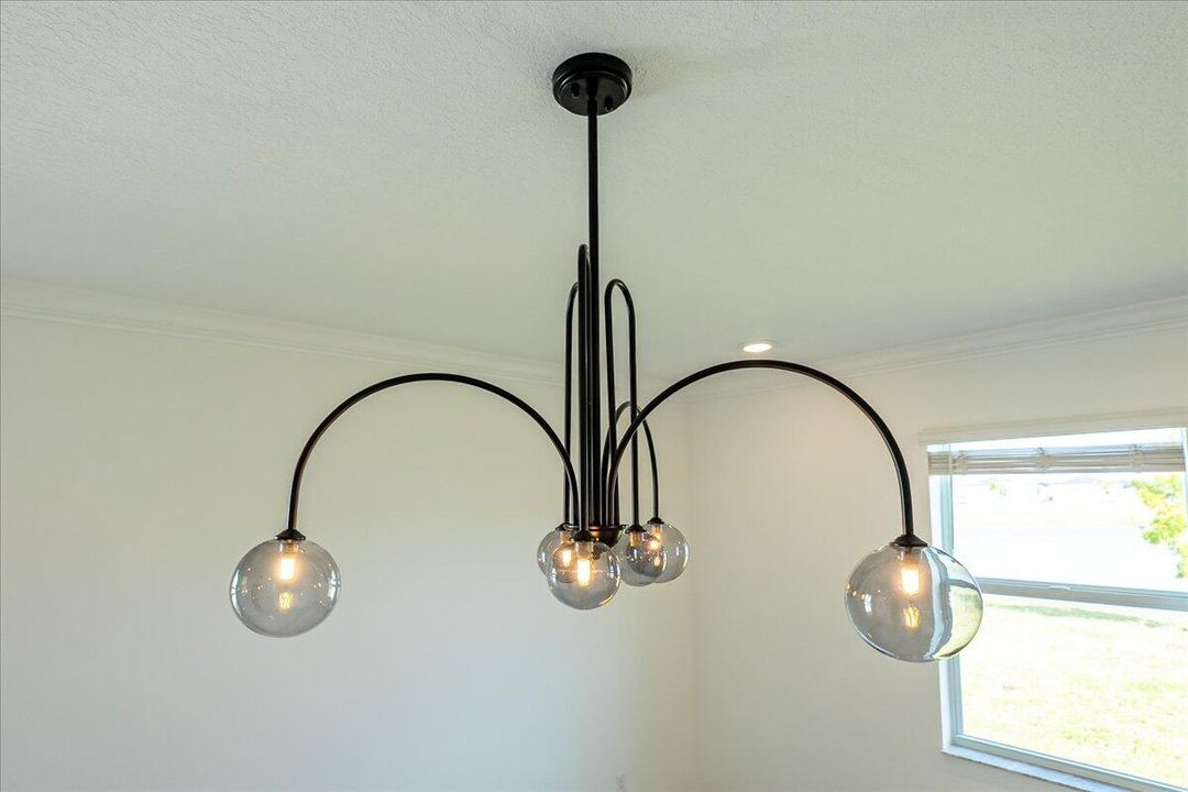 En Renta: $2,950 (4 camas, 2 baños, 1937 Pies cuadrados)