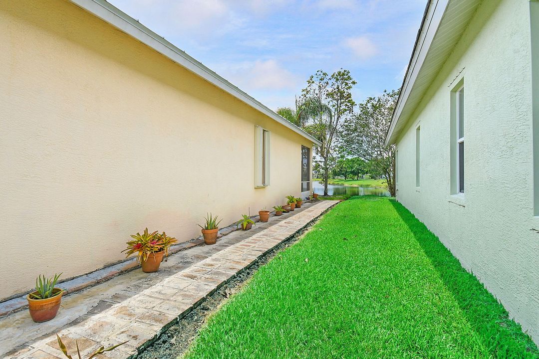 待售: $409,900 (3 贝兹, 2 浴室, 2090 平方英尺)