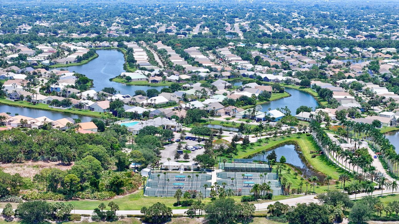 待售: $409,900 (3 贝兹, 2 浴室, 2090 平方英尺)