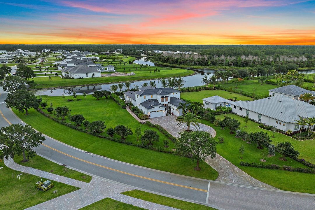 For Sale: $4,495,000 (4 beds, 5 baths, 4043 Square Feet)