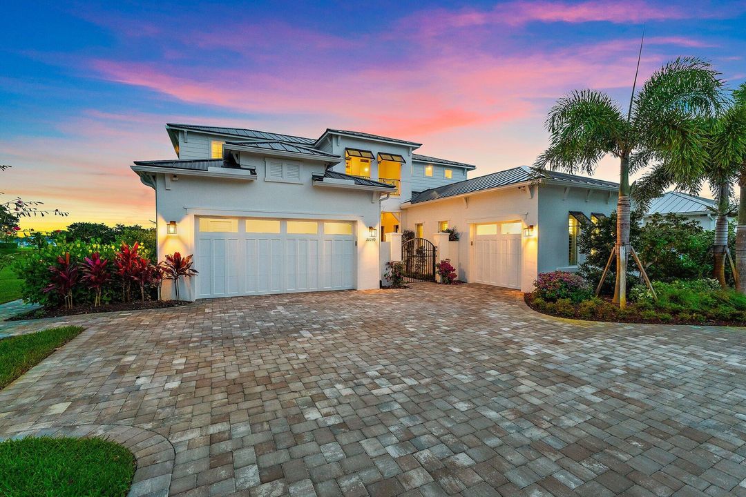 For Sale: $4,495,000 (4 beds, 5 baths, 4043 Square Feet)