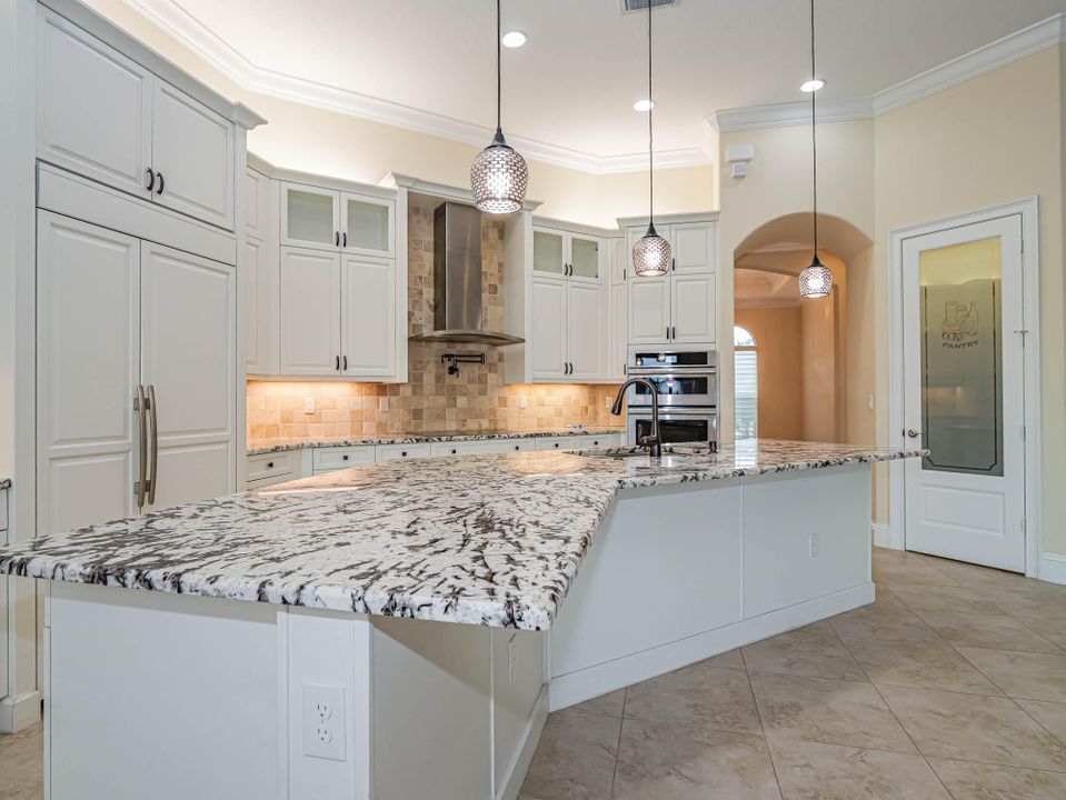 For Sale: $1,108,000 (3 beds, 3 baths, 3365 Square Feet)