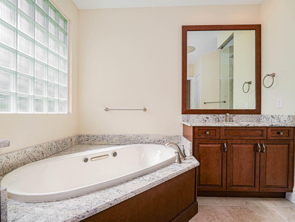 For Sale: $1,108,000 (3 beds, 3 baths, 3365 Square Feet)