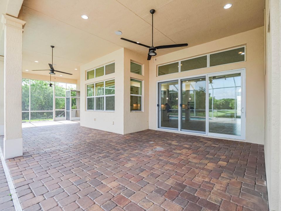 For Sale: $1,108,000 (3 beds, 3 baths, 3365 Square Feet)