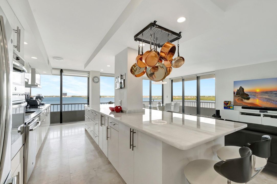 Active With Contract: $9,000 (2 beds, 2 baths, 1580 Square Feet)