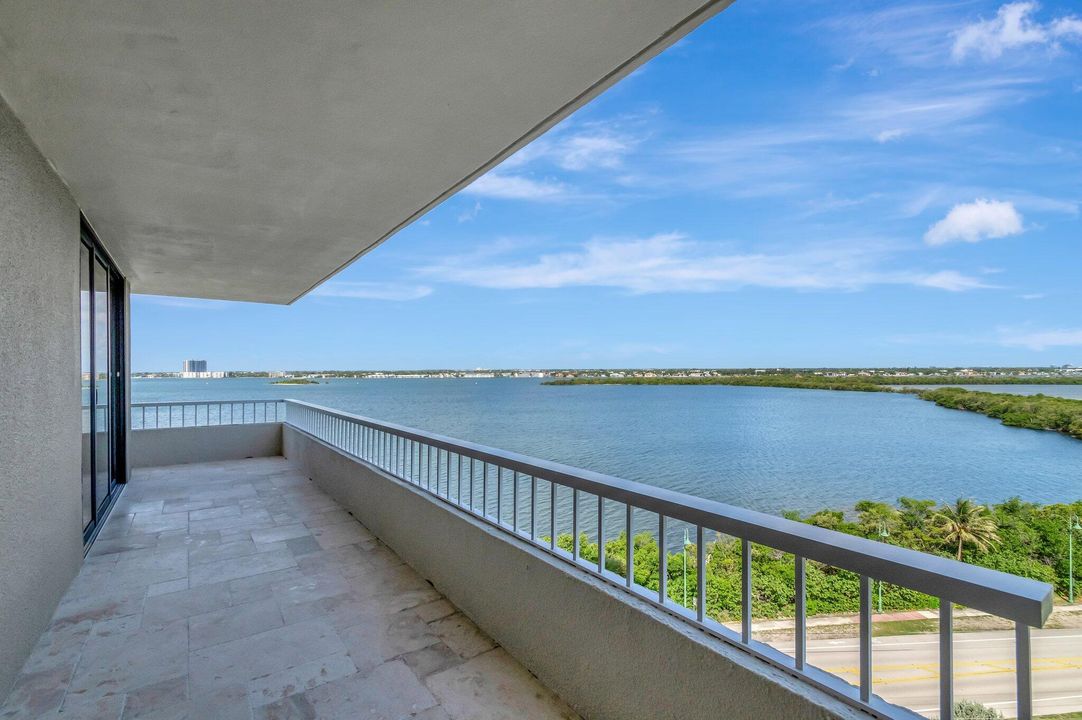 Active With Contract: $9,000 (2 beds, 2 baths, 1580 Square Feet)