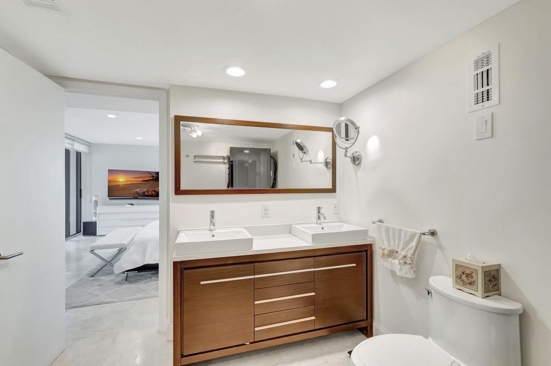 Active With Contract: $9,000 (2 beds, 2 baths, 1580 Square Feet)