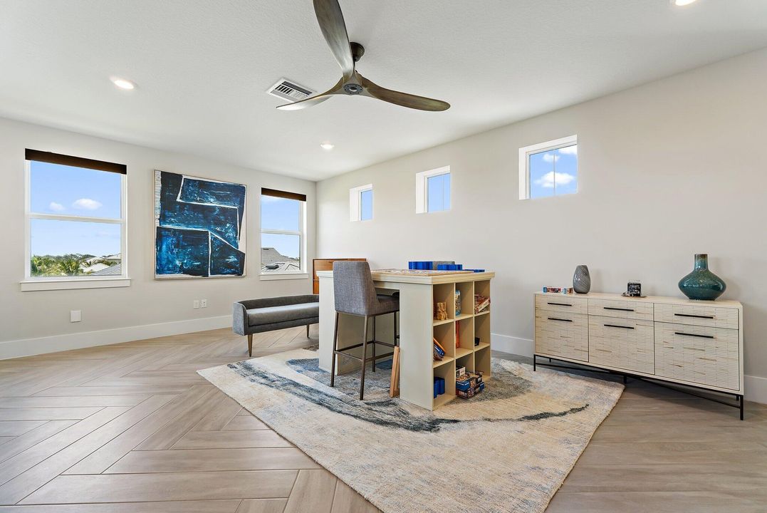 For Sale: $4,495,000 (4 beds, 5 baths, 4043 Square Feet)