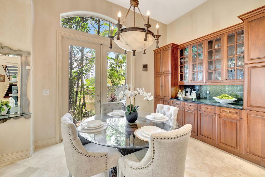 待售: $2,555,000 (4 贝兹, 4 浴室, 3484 平方英尺)