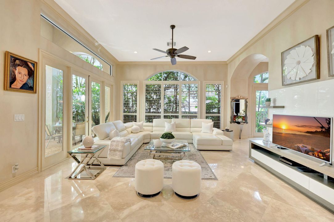 待售: $2,555,000 (4 贝兹, 4 浴室, 3484 平方英尺)