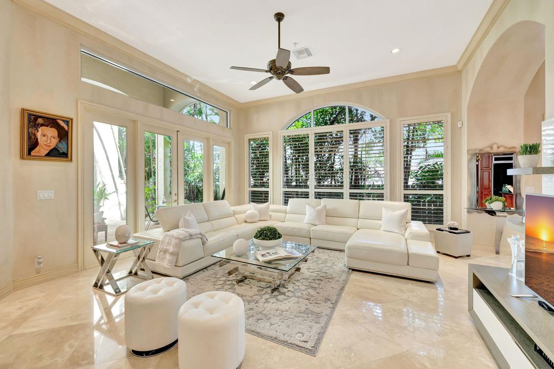 待售: $2,555,000 (4 贝兹, 4 浴室, 3484 平方英尺)