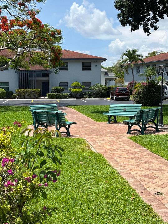 待售: $88,500 (2 贝兹, 2 浴室, 1006 平方英尺)