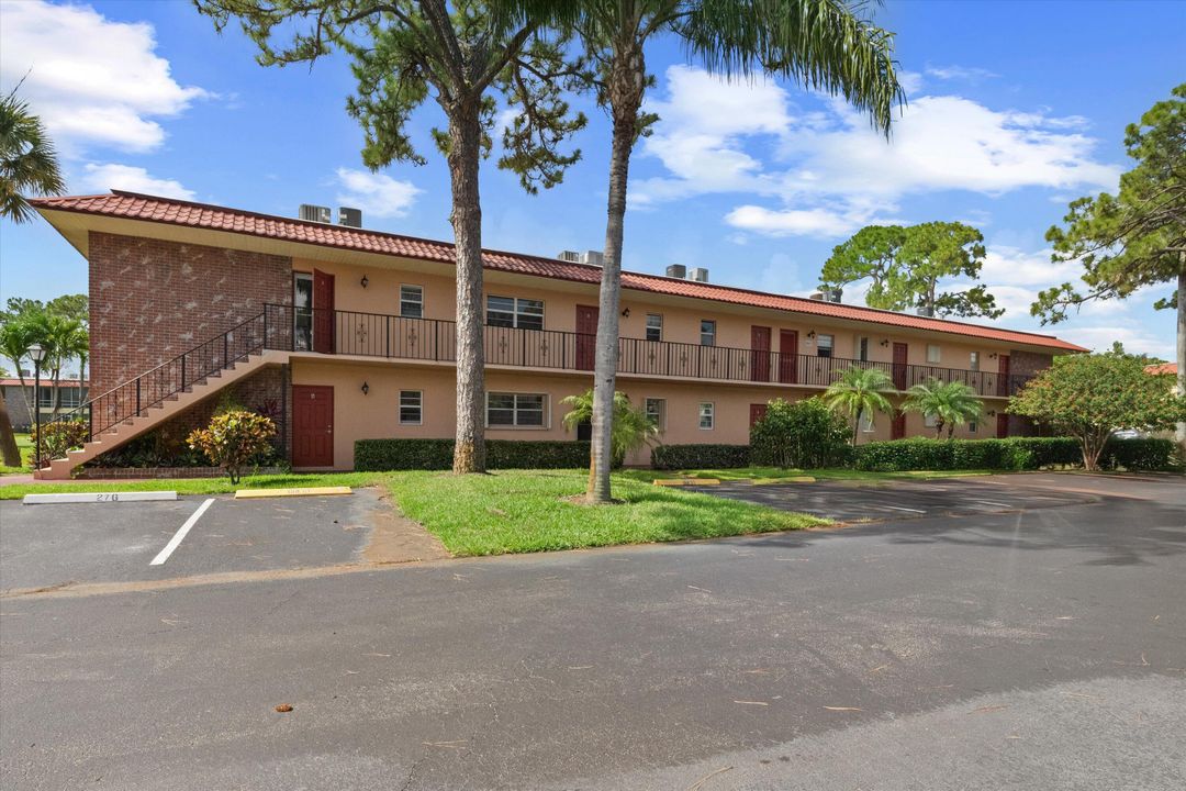 Active With Contract: $69,900 (1 beds, 1 baths, 819 Square Feet)