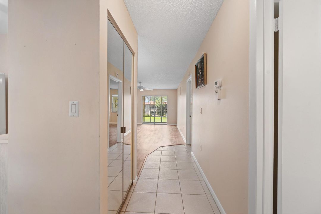 Active With Contract: $69,900 (1 beds, 1 baths, 819 Square Feet)
