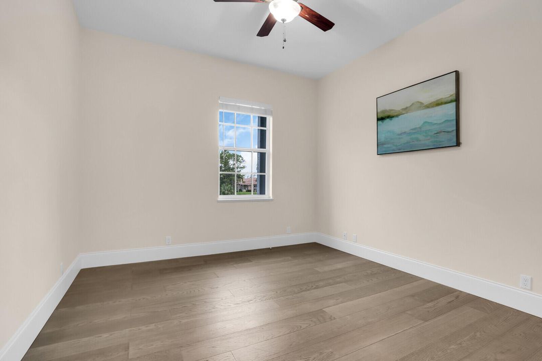 合同活跃: $2,488,000 (5 贝兹, 3 浴室, 3759 平方英尺)