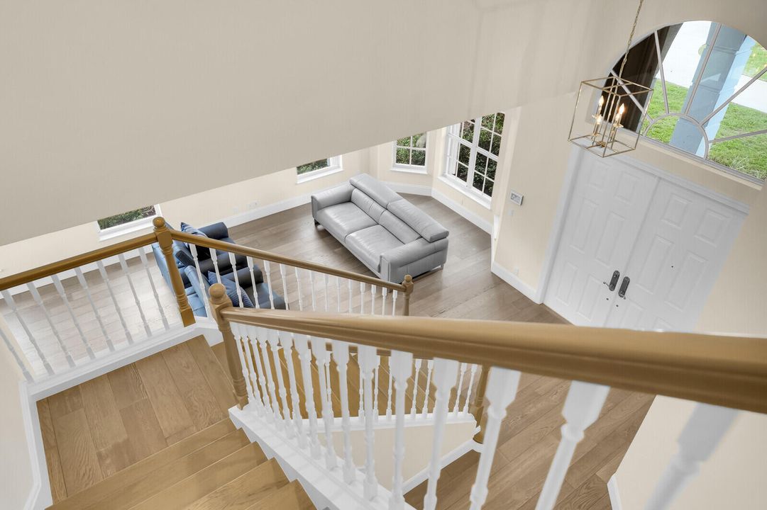 合同活跃: $2,488,000 (5 贝兹, 3 浴室, 3759 平方英尺)