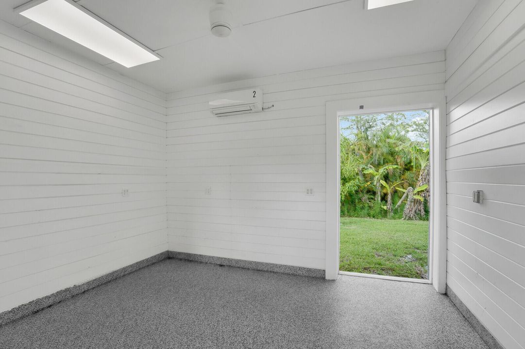 合同活跃: $2,488,000 (5 贝兹, 3 浴室, 3759 平方英尺)