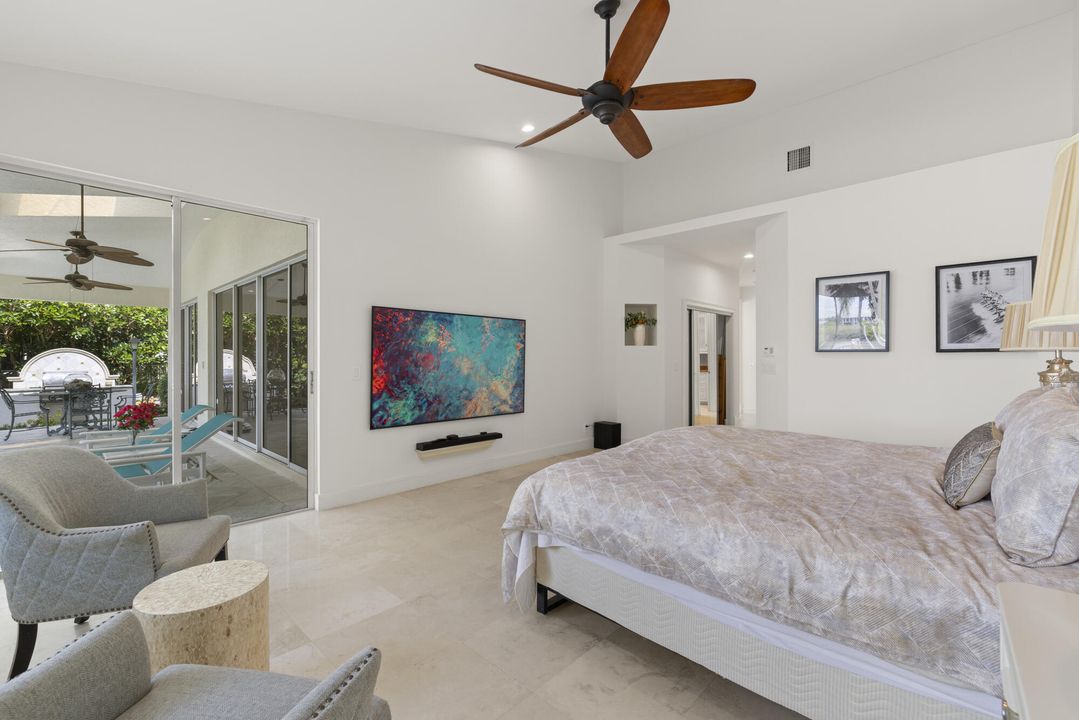 Под контрактом: $6,250,000 (4 спален, 4 ванн, 3230 Квадратных фут)