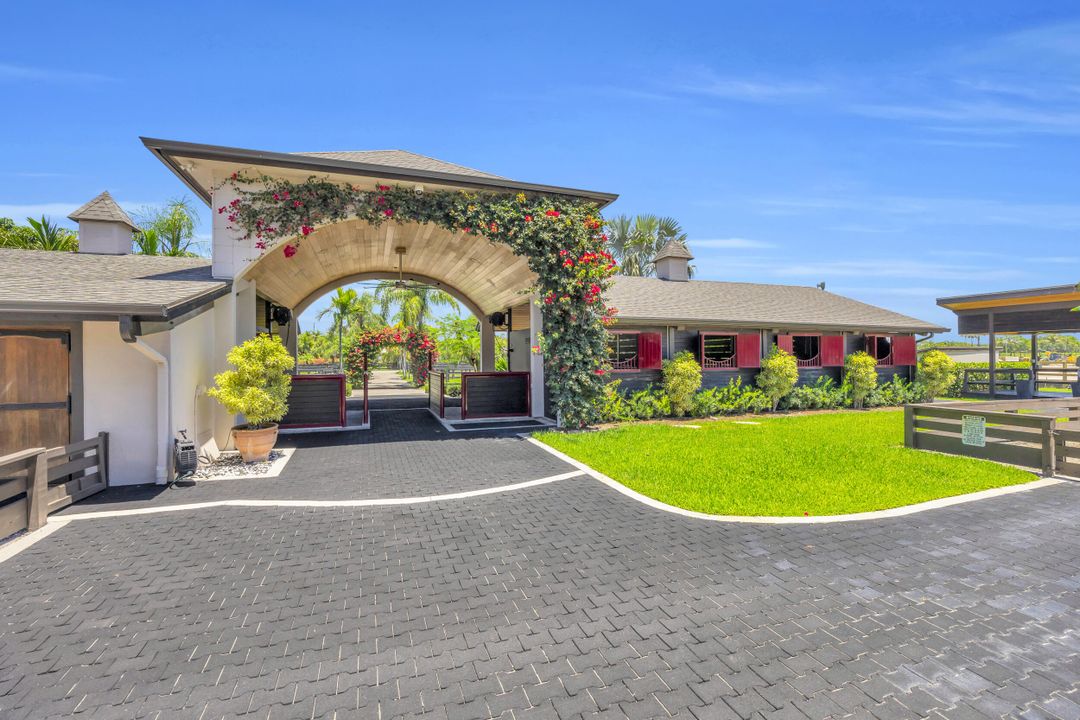 出租: $70,000 (1 贝兹, 1 浴室, 2 平方英尺)