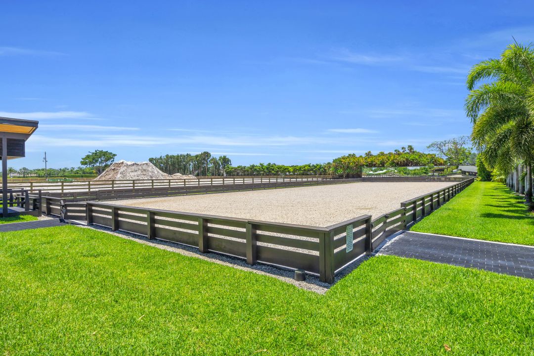 出租: $70,000 (1 贝兹, 1 浴室, 2 平方英尺)