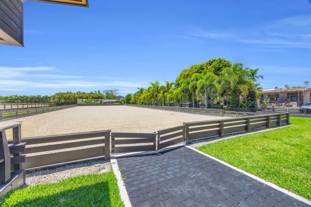 出租: $70,000 (1 贝兹, 1 浴室, 2 平方英尺)