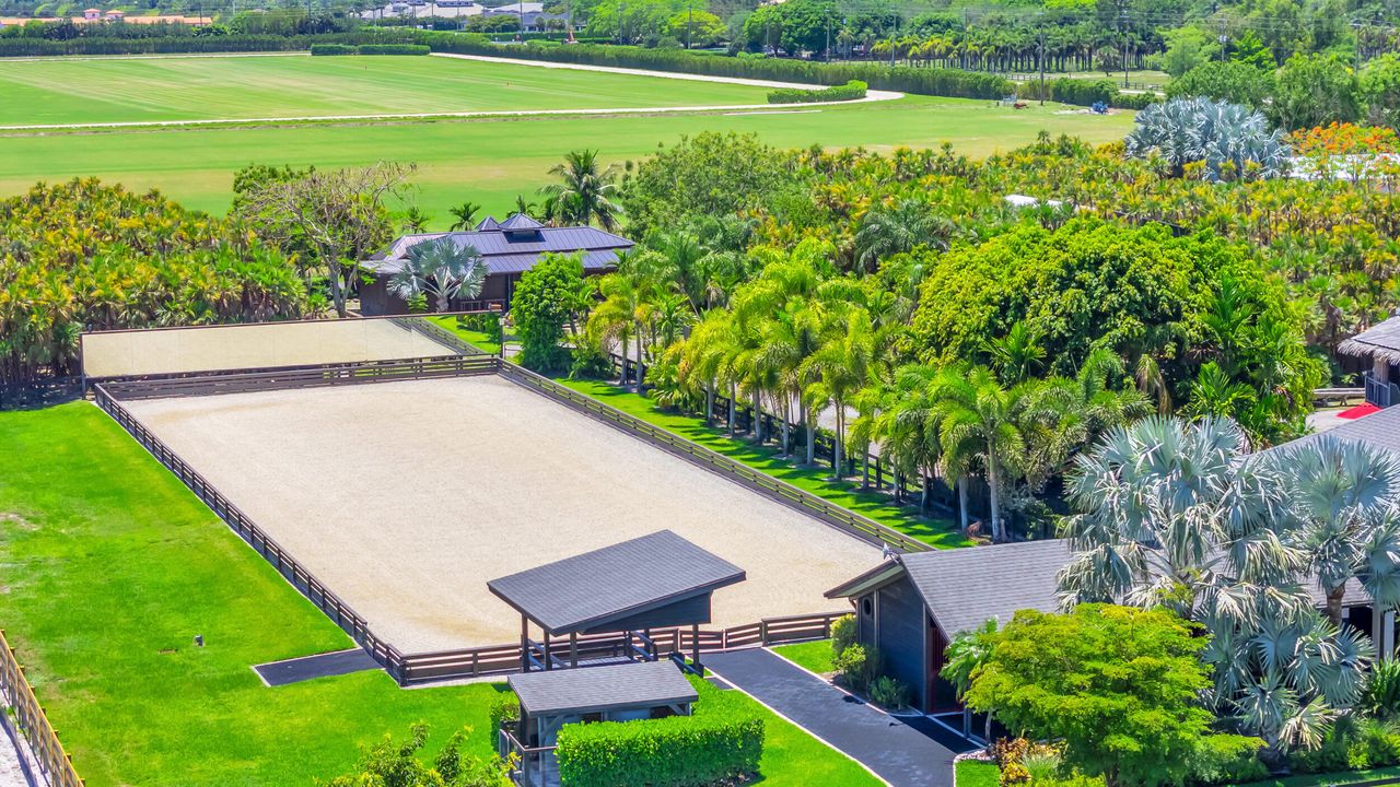 出租: $70,000 (1 贝兹, 1 浴室, 2 平方英尺)